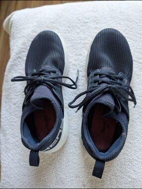 Skechers Men's Black Knit Lace-Up Athletic Sneakers with White Sole
